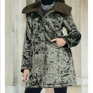 Women’s Large Midnight Velvet Coat NWT